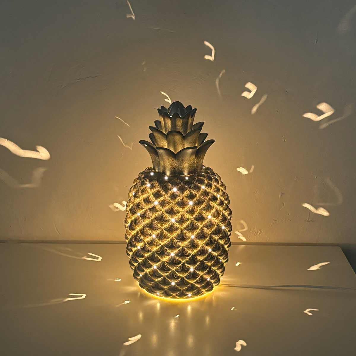 Lampe Ananas Argente en porcelaine 30 cm