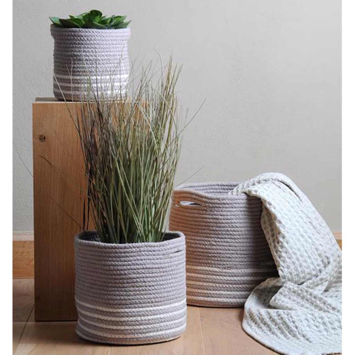 Lot 3 Paniers ou Cache-pots Banao Gris et Blanc