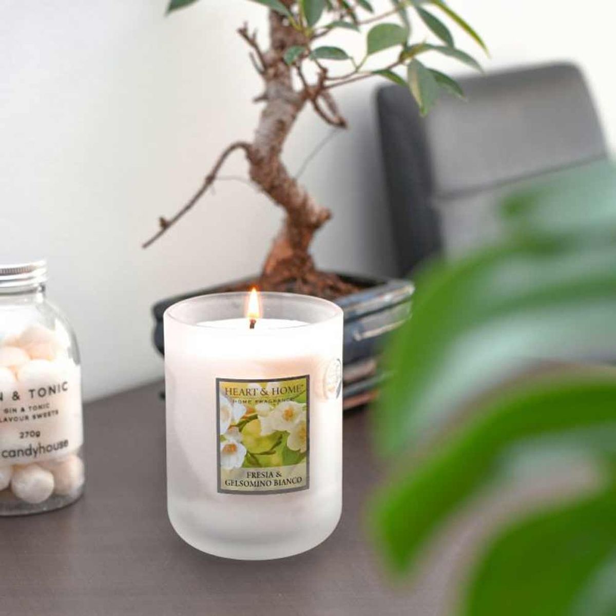 Grande bougie Heart and Home 70 heures - Freesia Jasmin blanc