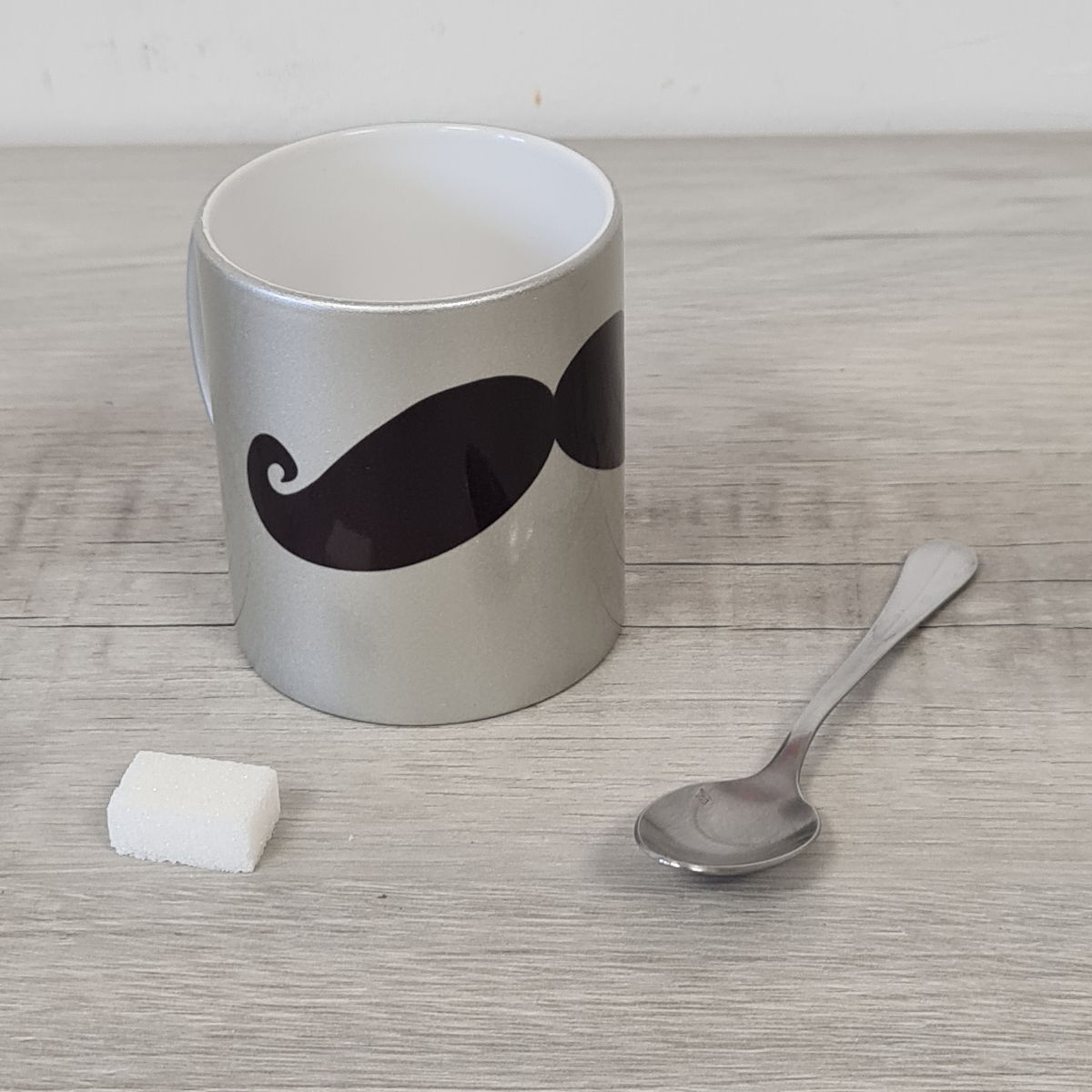 Mug Moustache mtallis par v