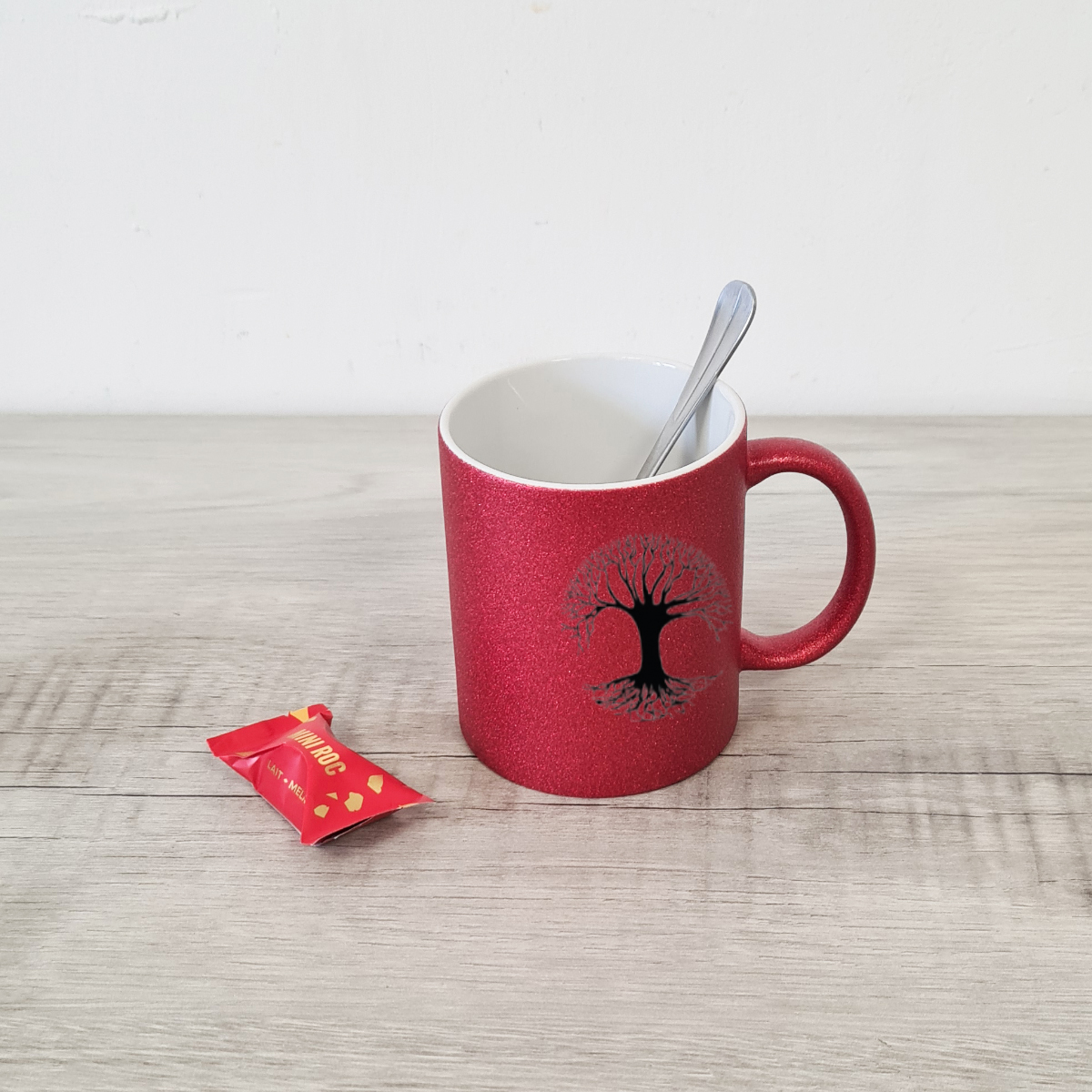 Mug rouge rubis Arbre de Vie par Cbkration