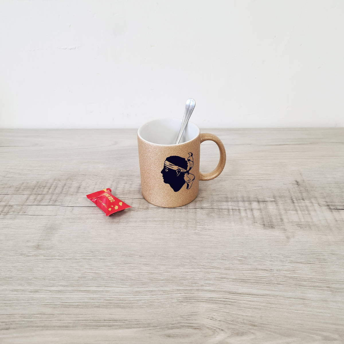 Mug bronze corse par Cbkration