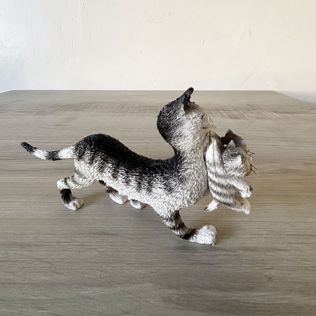 Figurine Les chats de Dubout - Maman et ses petits Modle gris